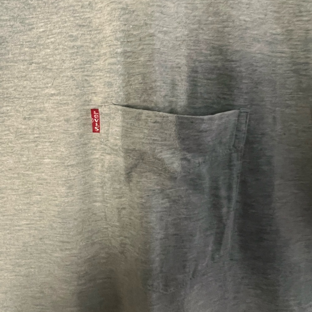 Bundle of 2 basic T-shirts. Men size M - Picture 3 of 6